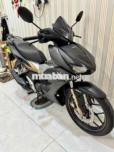 Winner X 2021 Abs smarkey