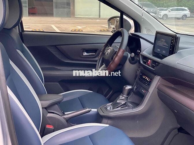 Toyota Avanza Premio 2023 CVT - 91000 km