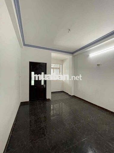 Nhà mặt tiền kd 5 tầng Hậu Giang-q6 ( 3,5m x 28m) khu vực sầm uất