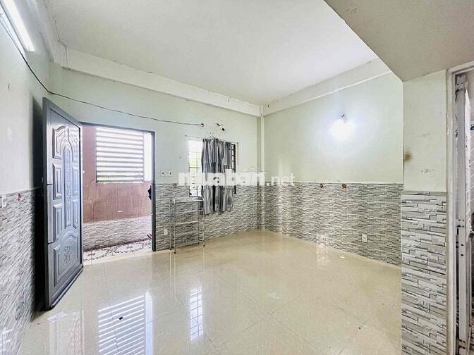 TRỐNG LẠI 2PHÒNG SIÊU RỘNG 30m2 Giá Chỉ 2trx Máy Lạnh Ngay Đông Bắc