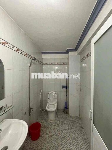 Nhà mặt tiền kd 5 tầng Hậu Giang-q6 ( 3,5m x 28m) khu vực sầm uất