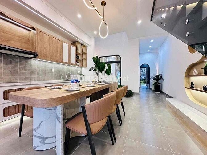 NHÀ FULL NỘI THẤT THÔN 2 CHÂU SƠN CƯ ÊBUR