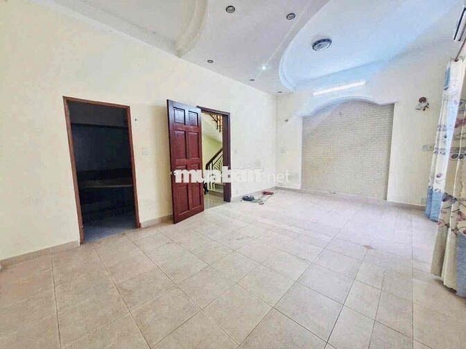 BIỆT THỰ CHO THUÊ Ở QUẬN 10 HẺM XE TĂNG