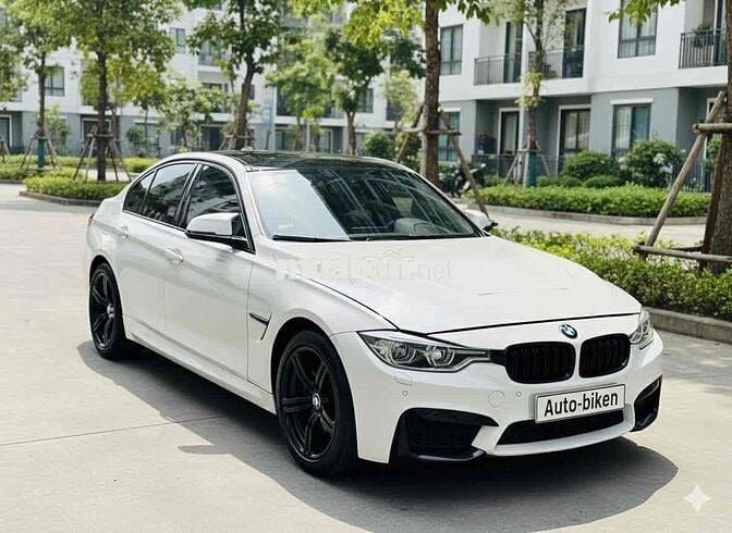 BMW 3 Series 2015 320i - 81000 km