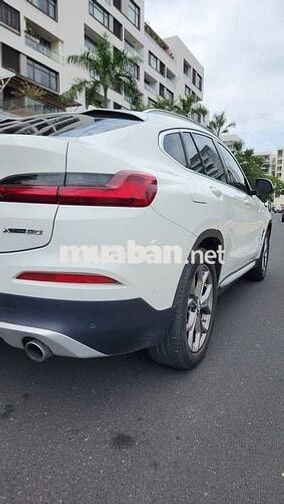 BMW X4 Xdrive20i sx2018 kiểu dáng Coupe thể thao