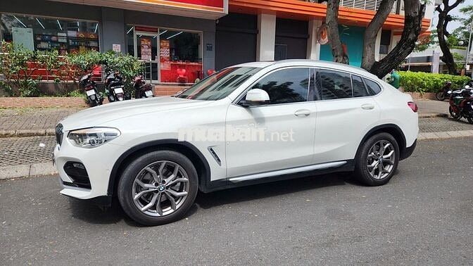 BMW X4 Xdrive20i sx2018 kiểu dáng Coupe thể thao