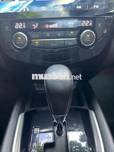 Nissan X-Trail SV 4WD 2018 Đen 60000 km