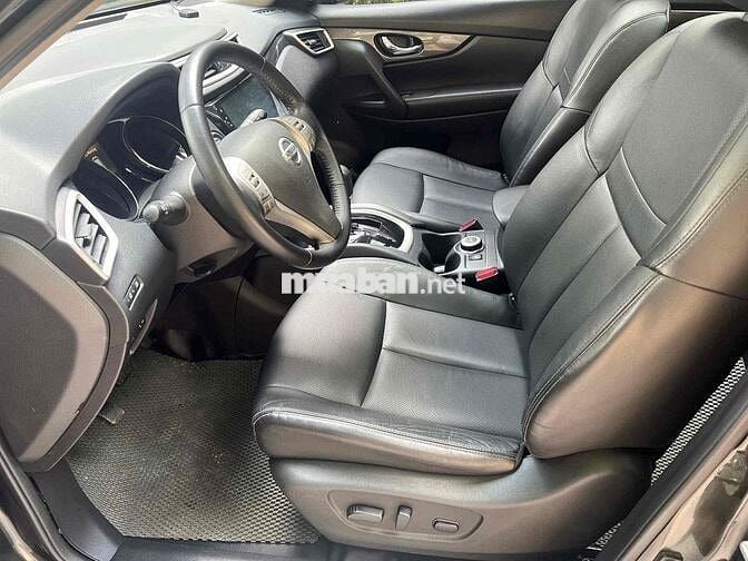 Nissan X-Trail SV 4WD 2018 Đen 60000 km