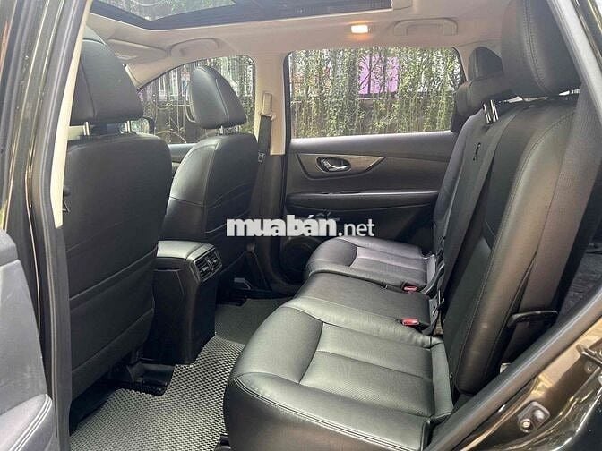 Nissan X-Trail SV 4WD 2018 Đen 60000 km