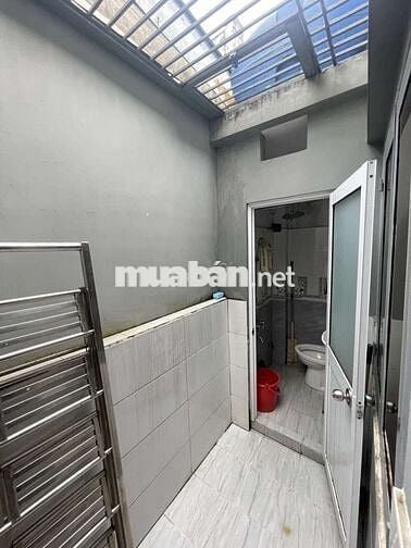 NHÀ ĐẸP Ở LIỀN BÌNH TÂN HẺM XE TẢI THÔNG GIÁ CHỈ 3.X TỶ
Ngang 4 x 12m