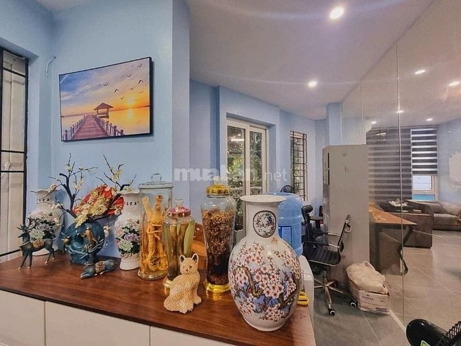 VIP - MẠC THÁI TỔ - TRUNG KÍNH - 86M - 5 TẦNG - MT 15M chỉ 35 tỷ 