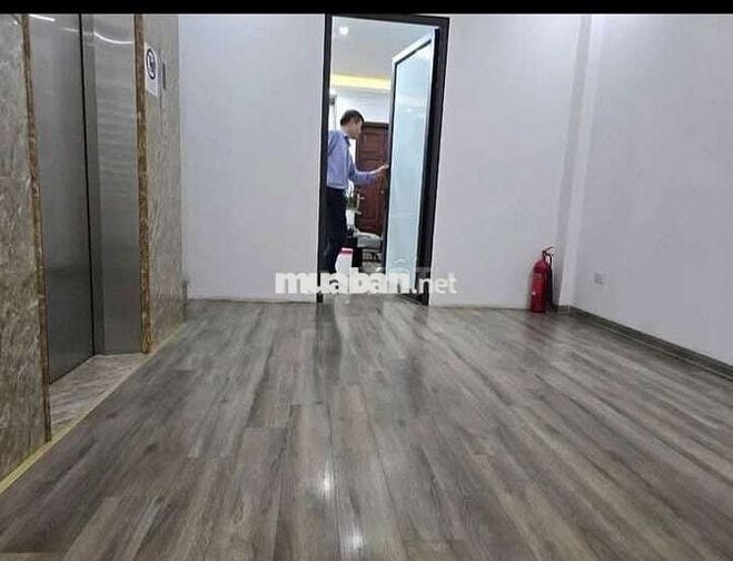 Tôi cần bán nhà Liền Kề Nguyễn Tuân 6tầng thang máy full nội thất