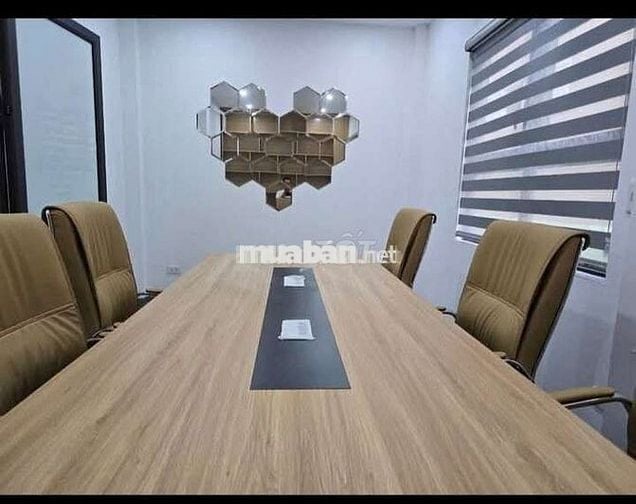 Tôi cần bán nhà Liền Kề Nguyễn Tuân 6tầng thang máy full nội thất