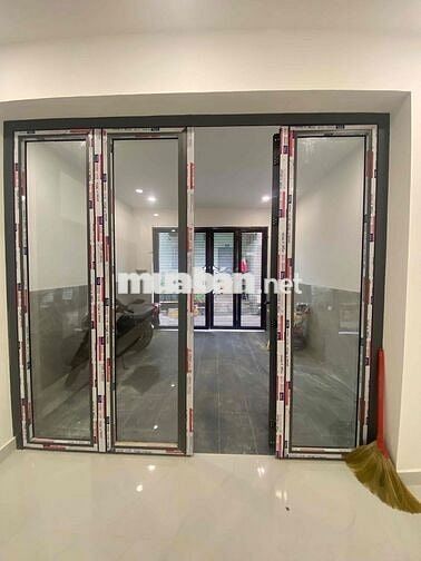 Bán nhà full mới 100% nội thất cơ bản hẻm đường Hồ Văn Long- phường BH