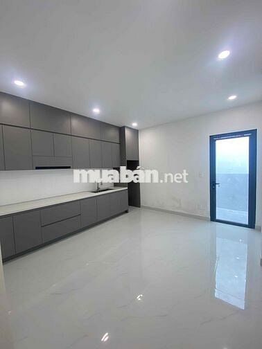 Bán nhà full mới 100% nội thất cơ bản hẻm đường Hồ Văn Long- phường BH