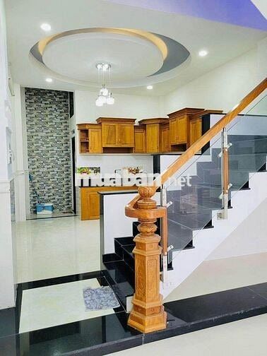 Cho thuê nhà mặt tiền 70m2 3L4PN gần Phạm Văn Đồng, Gigamall