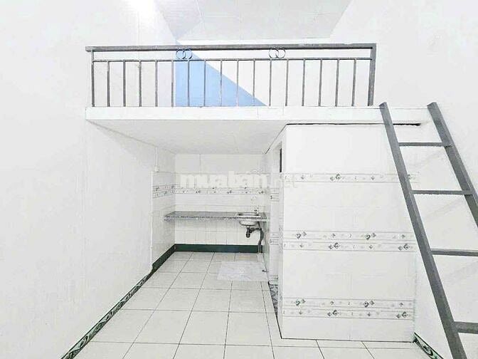 Phòng trọ sát Phạm Văn Đồng mới 100%