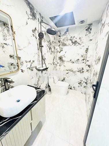 [SIÊU PHẨM] BÁN NHÀ NGUYỄN NGỌC VŨ – 38M² – 6T THANG MÁY– Ô TÔ – 10.5Đ