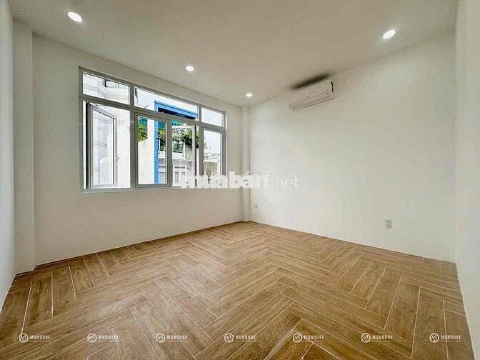 STUDIO TÁCH BẾP - NGAY LẠC LONG QUÂN - FULL NỘI THẤT