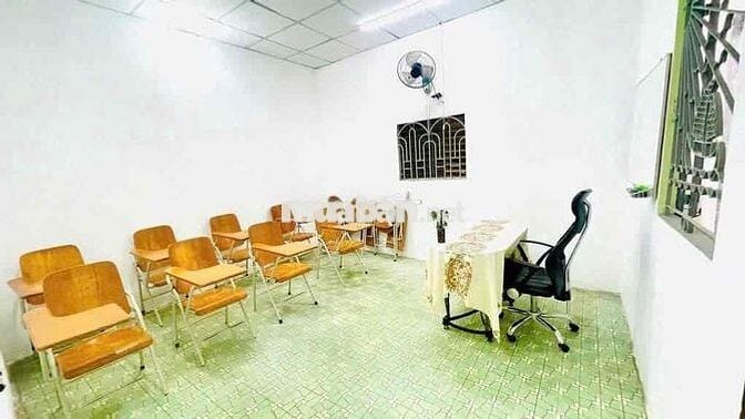 Cho Thuê Nhà Hẻm Xe Hơi Cách Mạng Tháng 8, Phường 7, Tân Bình