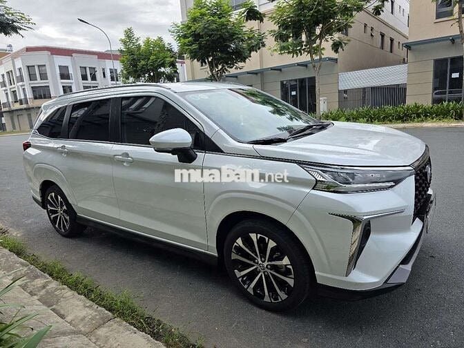 Toyota Veloz Cross Top 2024