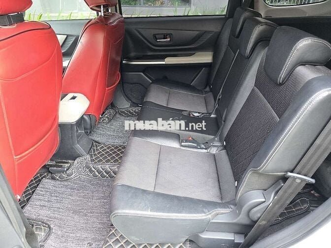 Toyota Veloz Cross Top 2024