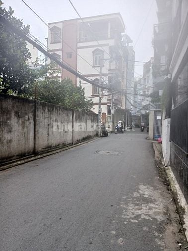 Nhà Nát Tiện Xây Mới 3,8x13(48m2) Hẻm Xe Tải Hoàng Hoa Thám 6,8 tỷ