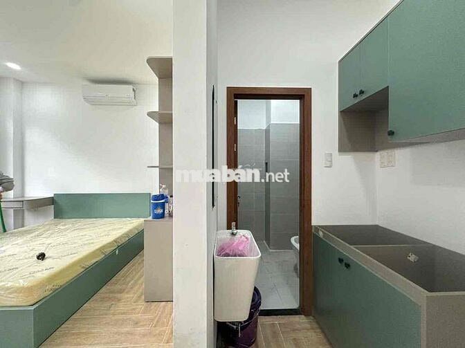 STUDIO TÁCH BẾP - NGAY LẠC LONG QUÂN - FULL NỘI THẤT