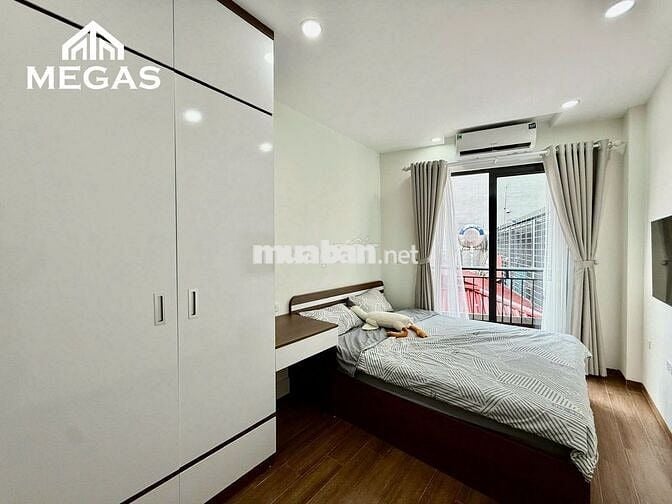 CHO THUÊ CĂN HỘ STUDIO FULL NỘI THẤT BAN CÔNG NGAY TẠI NGÕ XUÂN ĐỈNH