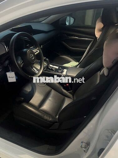 Mazda Mazda 3 Trắng 5 chỗ