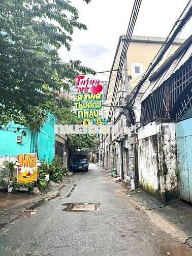 Nhà cấp 4 dt71m2 có 1 lững 2pn có 2 mặt hẻm 5m Hương Lộ 3,Q. Bình Tân