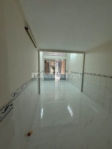 Cho thuê nhà MT số 111 Tân Hóa, P14, Q6 cũ 3m x 17m , trệt, gác suốt