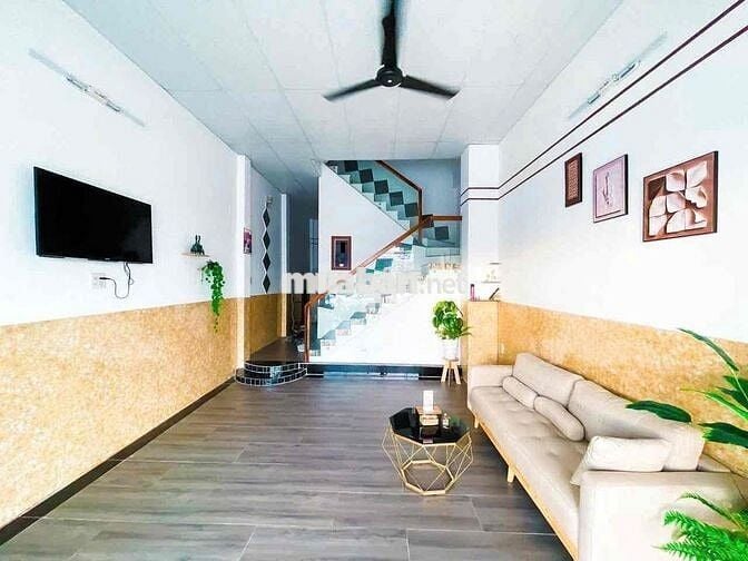 🍉🍉🍉CHỦ GỬI CHO THUÊ NHÀ TRỆT 2 LẦU MẶT TIỀN ĐƯỜNG HOÀNG QUỐC VIỆT-