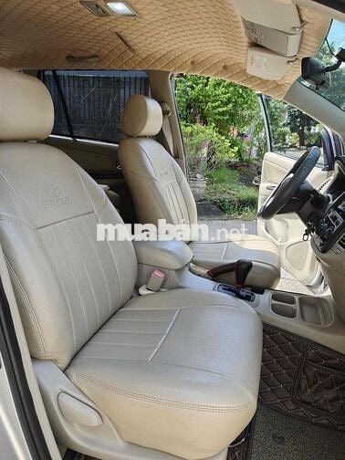 Toyota Innova 2014 2.0G - 124000 km