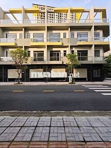 NHÀ SỔ SẴN, ĐÃ HOÀN CÔNG, GẦN LÀNG ĐH TPHCM- METRO, TTTM, 135 TIỆN ÍCH