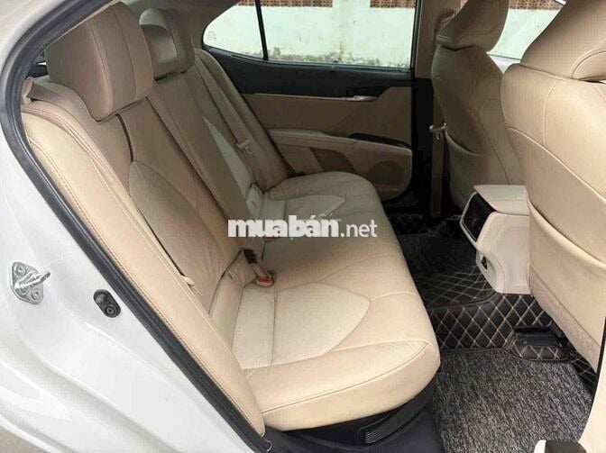 Toyota Camry 2022 2.5HV (Hybrid) - 47000 km