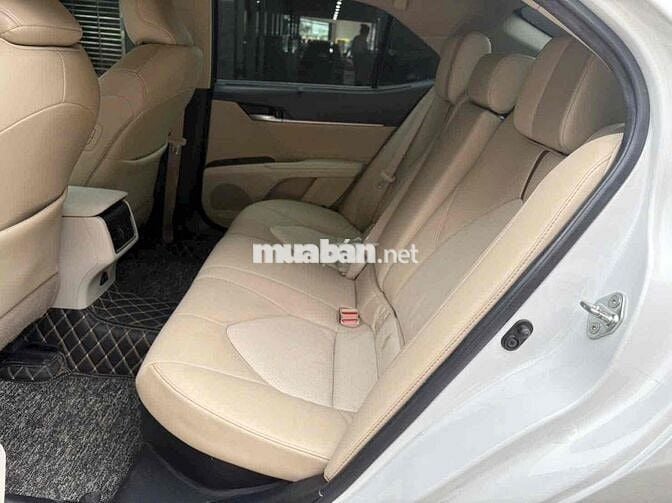 Toyota Camry 2022 2.5HV (Hybrid) - 47000 km