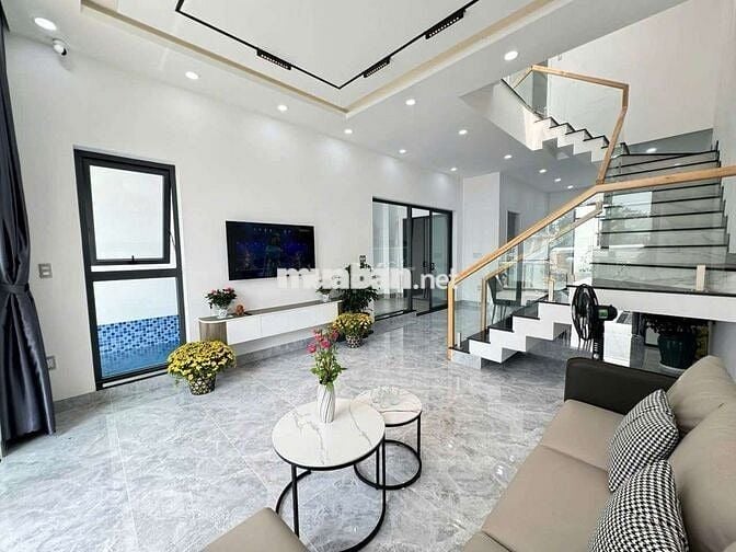 Cho thuê Biệt Thự mới View biển đường Trần Phú