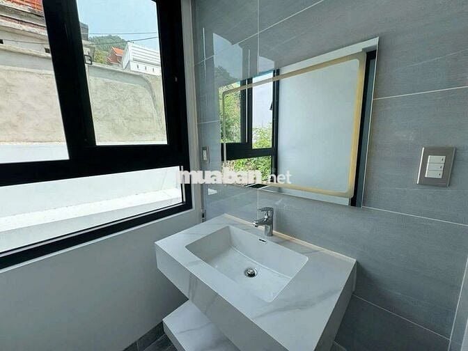 Cho thuê Biệt Thự mới View biển đường Trần Phú