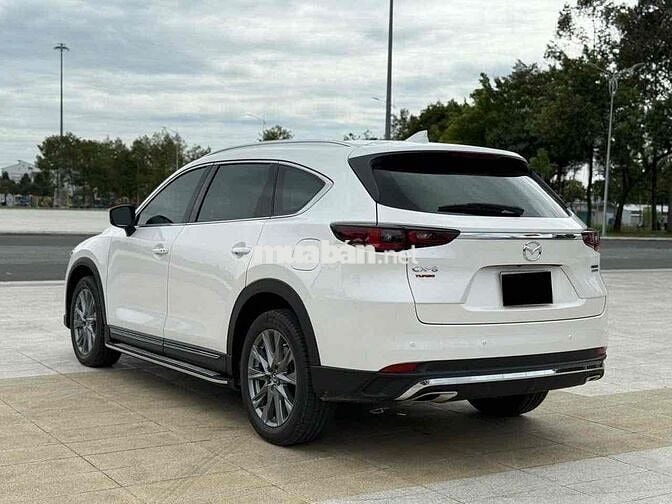 Mazda CX 8 2.5 AT - 3500 km