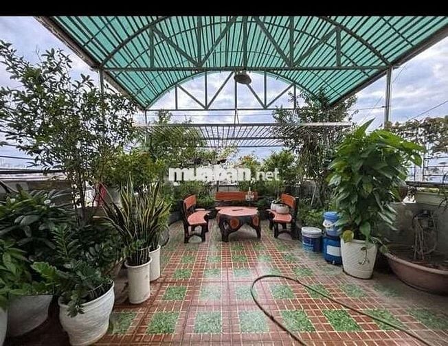 Tôi cần mặt phố Vạn Phúc Hà Đông, 9tầng thang máy full nội thất.