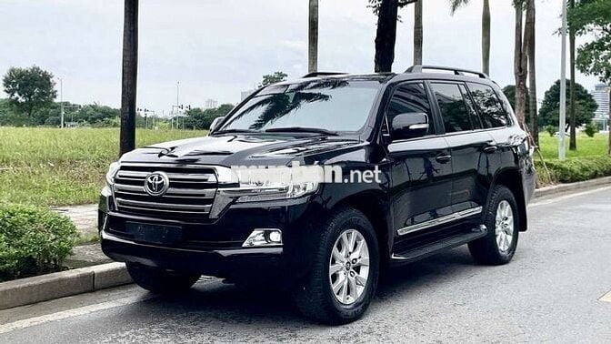Land Cruiser v8 4.6L nhập Nhật- xuất hóa đoen cao