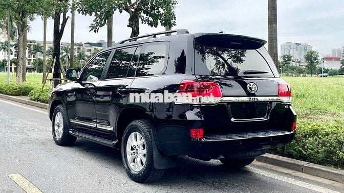 Land Cruiser v8 4.6L nhập Nhật- xuất hóa đoen cao