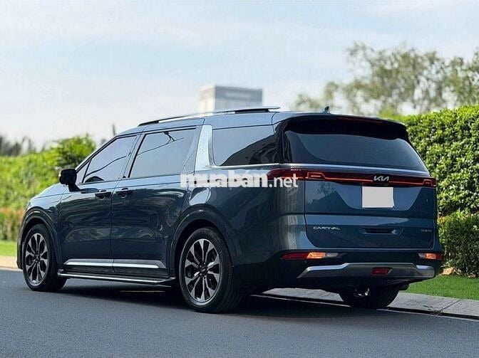 Kia carnival 2.2D signature- 45000 km