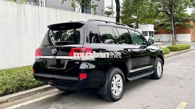 Land Cruiser v8 4.6L nhập Nhật- xuất hóa đoen cao