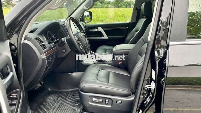Land Cruiser v8 4.6L nhập Nhật- xuất hóa đoen cao