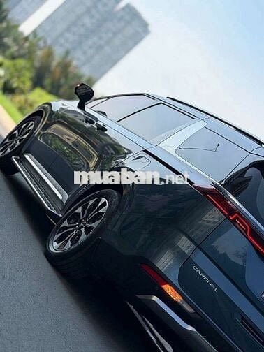 Kia carnival 2.2D signature- 45000 km