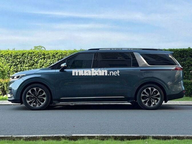 Kia carnival 2.2D signature- 45000 km