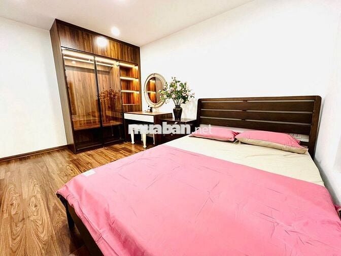 Tập thể Quỳnh Mai đẹp như chung cư, 3 ngủ, 2vs, nội thất nhập khẩu Đức