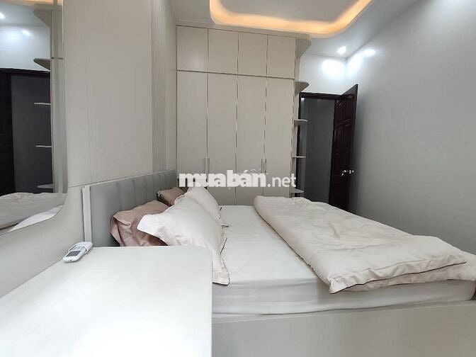 Nhà đẹp Lạc Trung-20m ra oto, full nội thất, ở ngay 53m x 5T, nở hậu